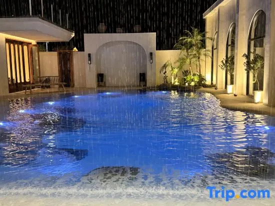 Yishe Savanna Beach Pool Resort | Wabi-sabi Beautiful Stay (OMG Heartbeat Paradise Branch)