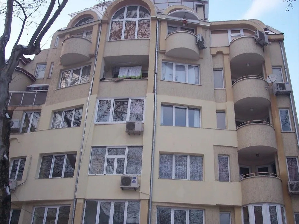 Maisonette Picadilly