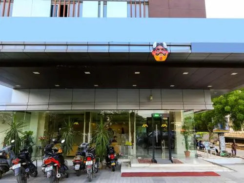 OYO 6472 Hotel Metropolitan
