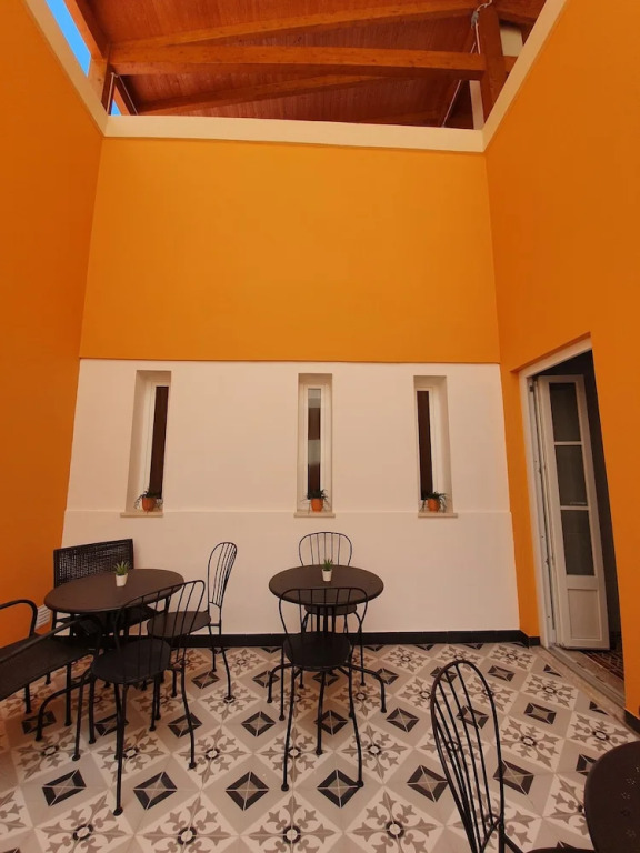 Inn Faro - Casa Amarela - Guest House