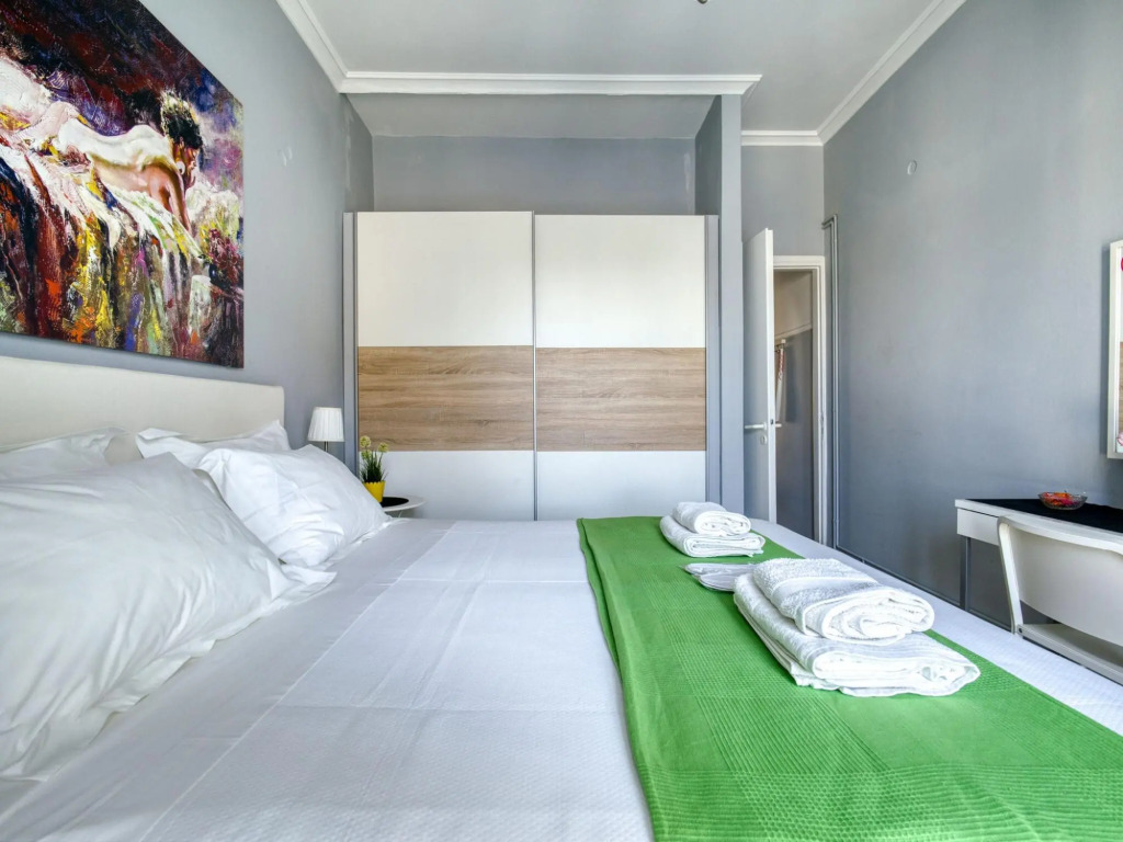 Snug apartment in Αθήνα with veranda