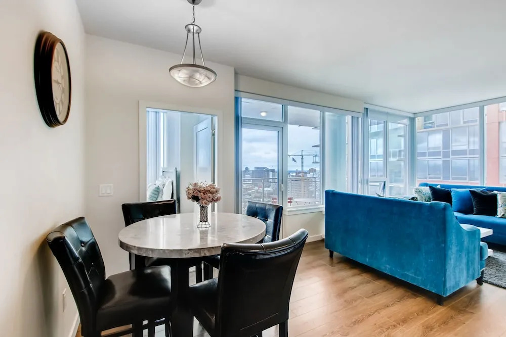 Amazing 3 Bedroom with Spectacular Views