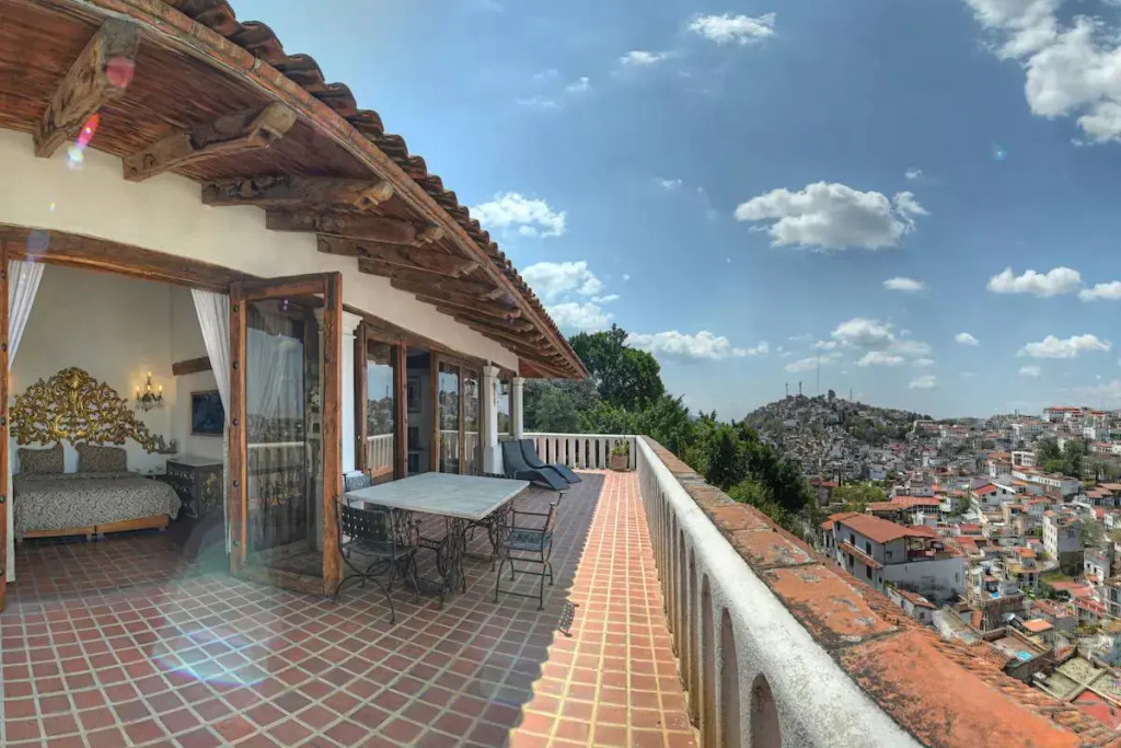 Posada de la Mision, Hotel Museo y Jardin