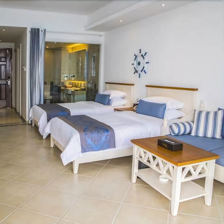 Fenghuang Shanshui Hongwan Sea View Holiday Hotel