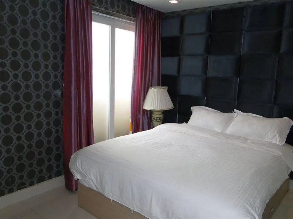 Palms Garden Saigon Apartment  Hotel