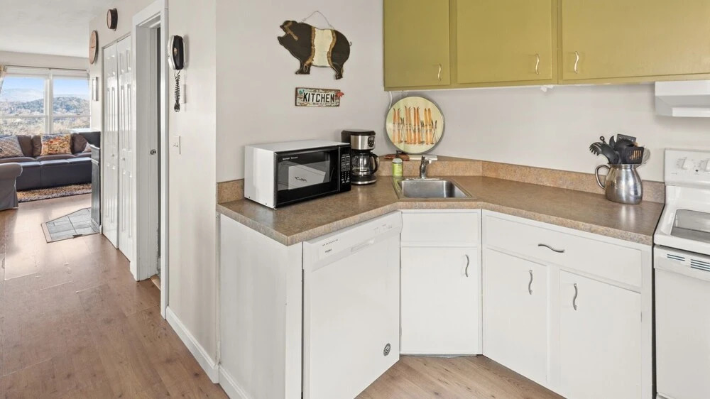 73 North Lynx 4 Bedroom Condo by Redawning