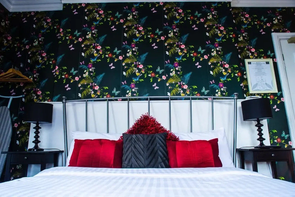 The Cleve Hotel