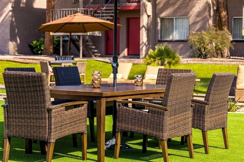 201 Fully Furnished with WiFi by RedAwning
