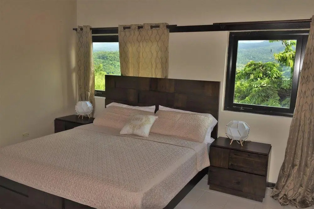 Rainforest & Ocean View Inn At Carabali