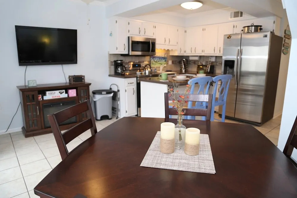 Beachwalk #4 2 Bedrooms 2 Bathrooms Townhouse