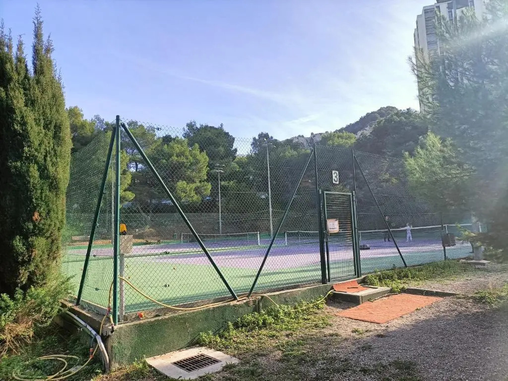 VUE MER et montagne dans parc du roy d'espagne, Up to 7 people