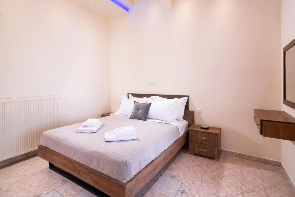 Xenia Suites
