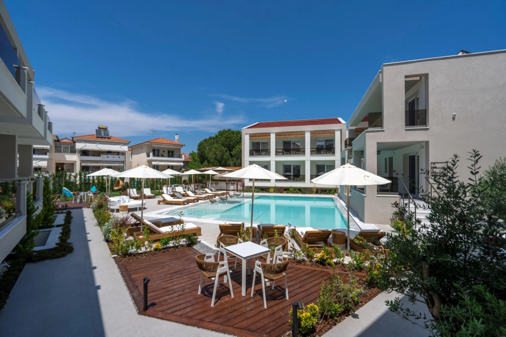 Mirablue Luxury Residences