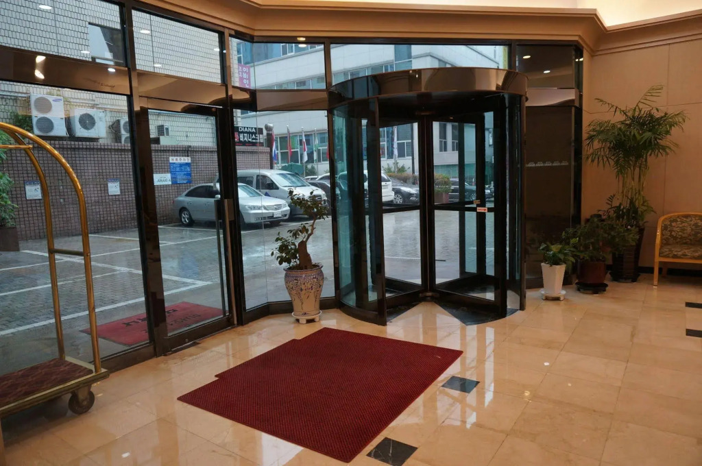 Hotel Diana
