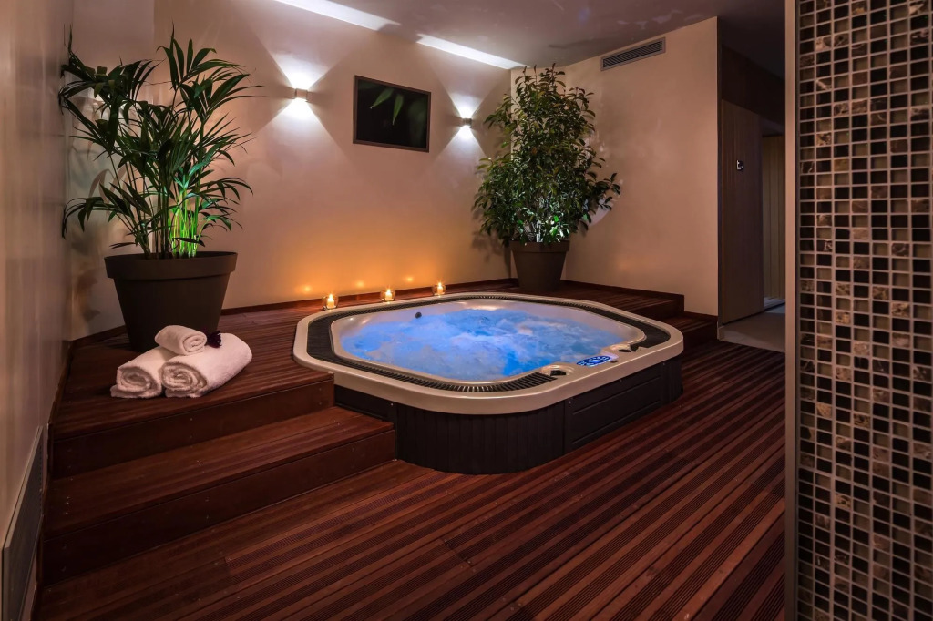 Hôtel Le Rive Droite & SPA