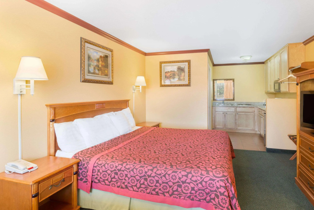 Days Inn King City