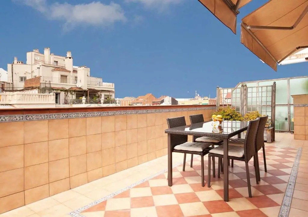 LetsGo Sagrada Familia Penthouse