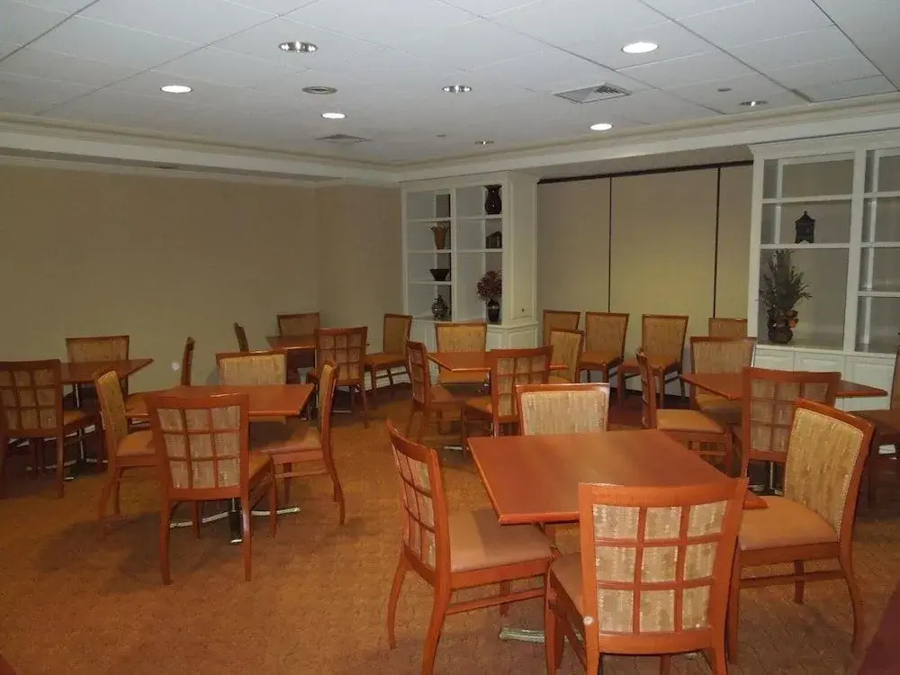 Rockville Centre Hotel - JFK Airport