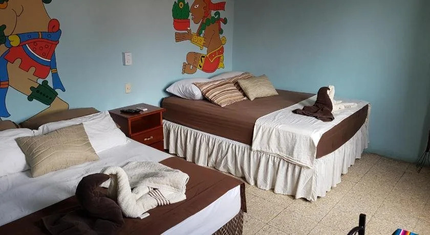 Hostel Yaxha