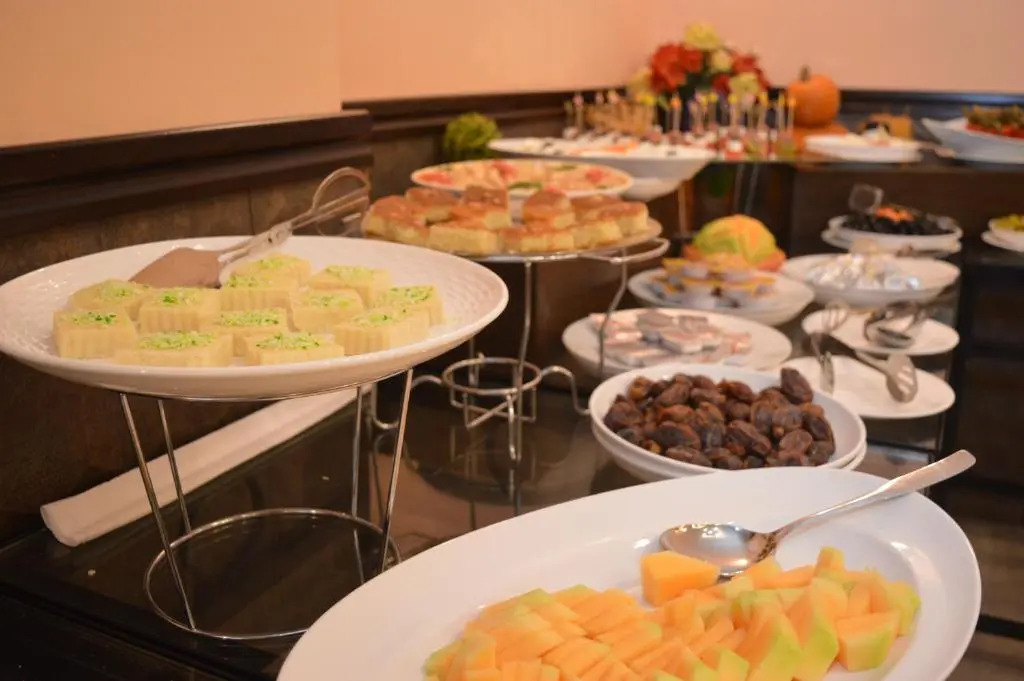 Tilal Almadina Hotel & Suites