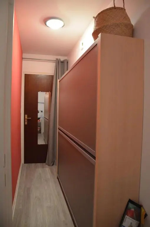 Studio Cabine avec Terrasse proche Plage C208