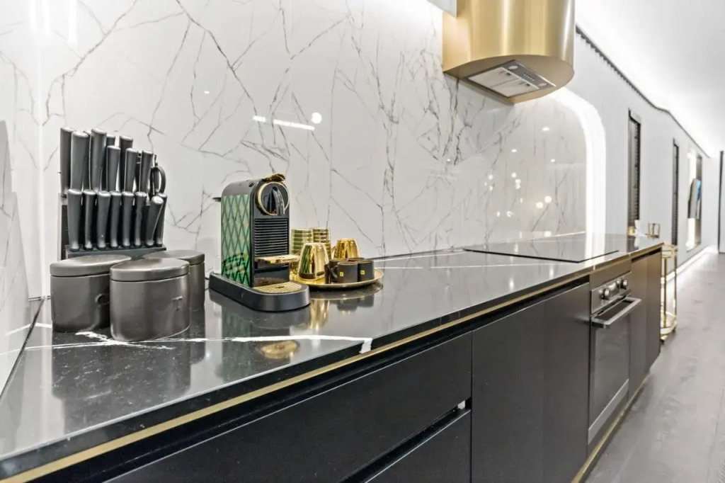 NEW! Dacha on Maggie No#2, Unrivaled Island Luxury