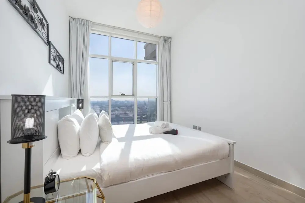 Luxury 1-bedroom in Dubai Marina That Sleeps 2