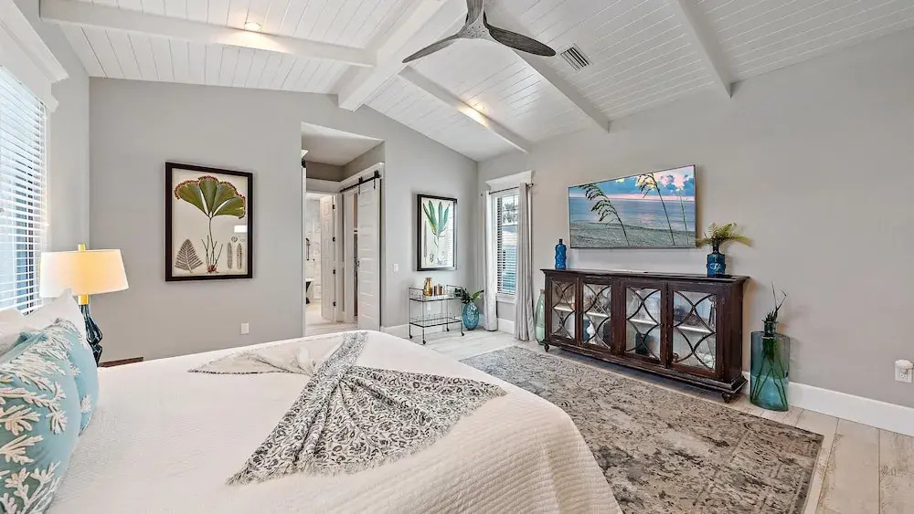 Dream Island 8 Bedroom Home