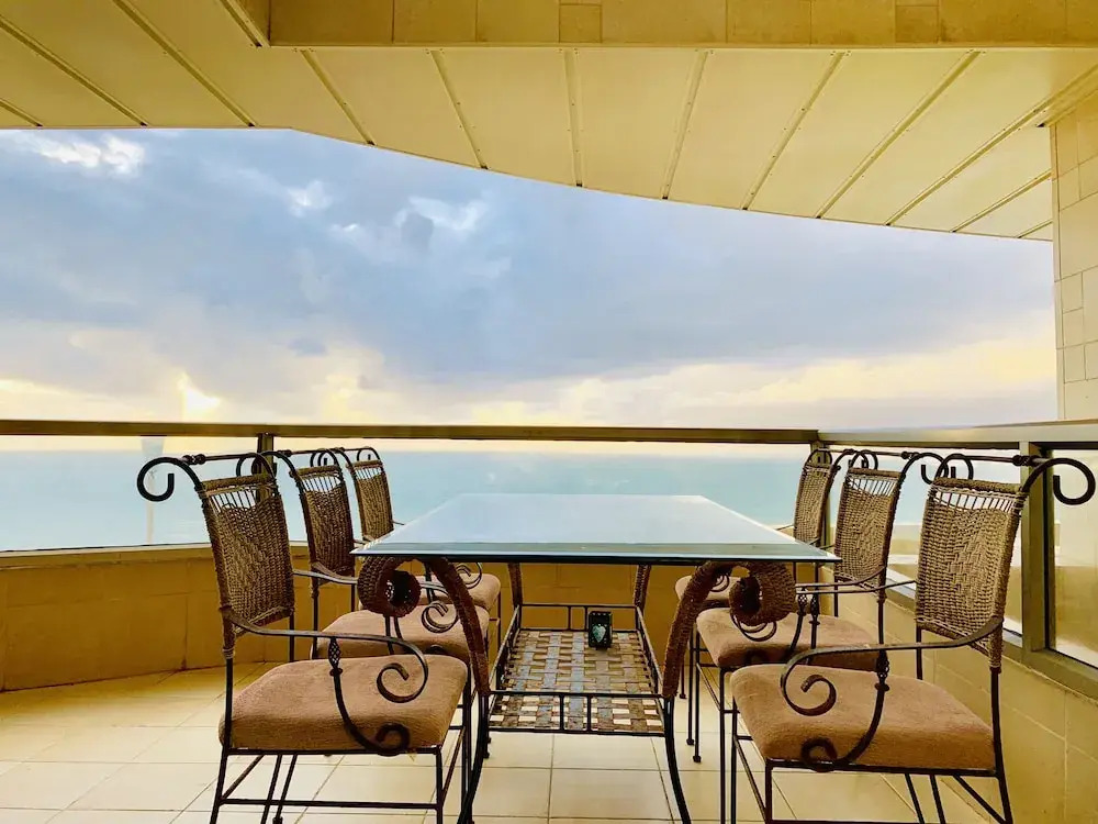 Royal King David Apartment