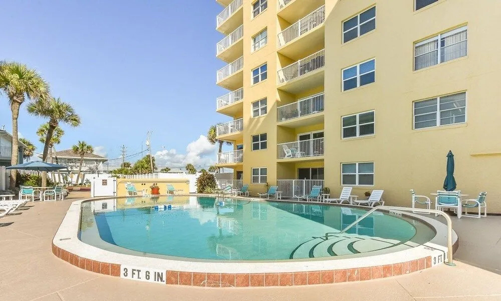 PT608 Ponce de Leon Towers by RedAwning