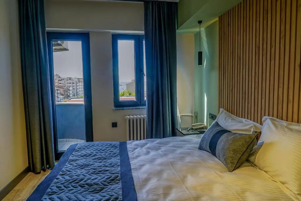 Polek Hotel