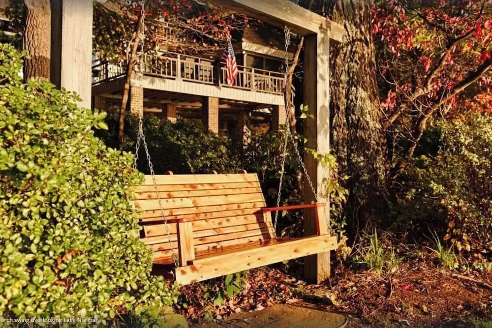 Landover Lodge by Avantstay Waterfront + Dock