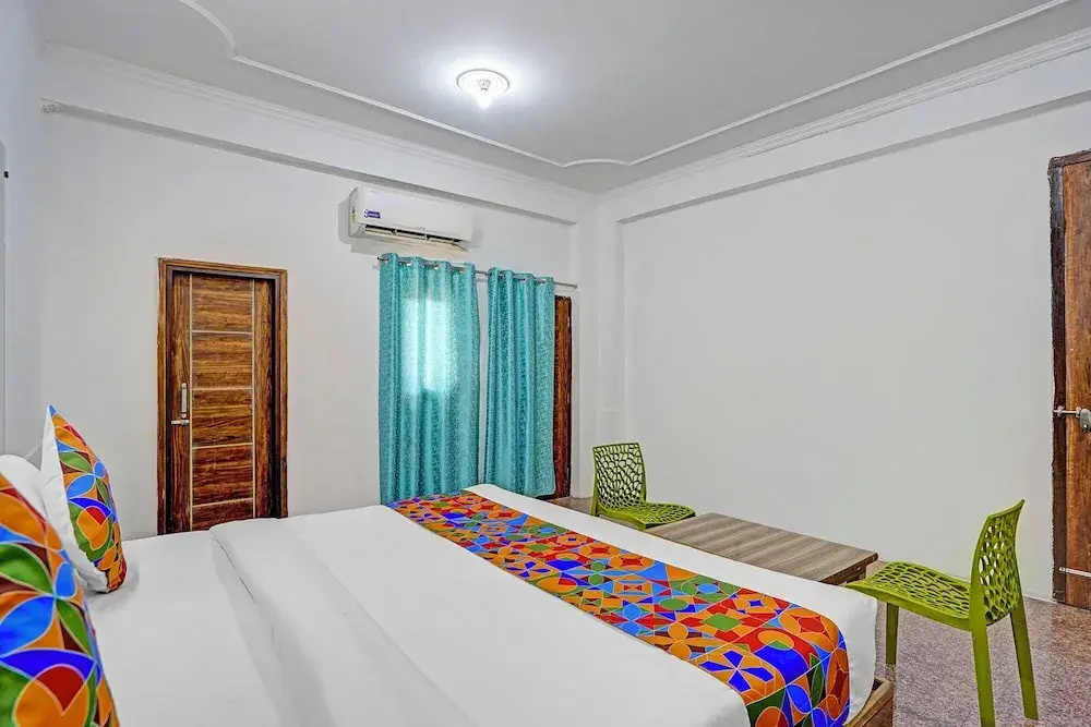 Fabhotel Casa Residency