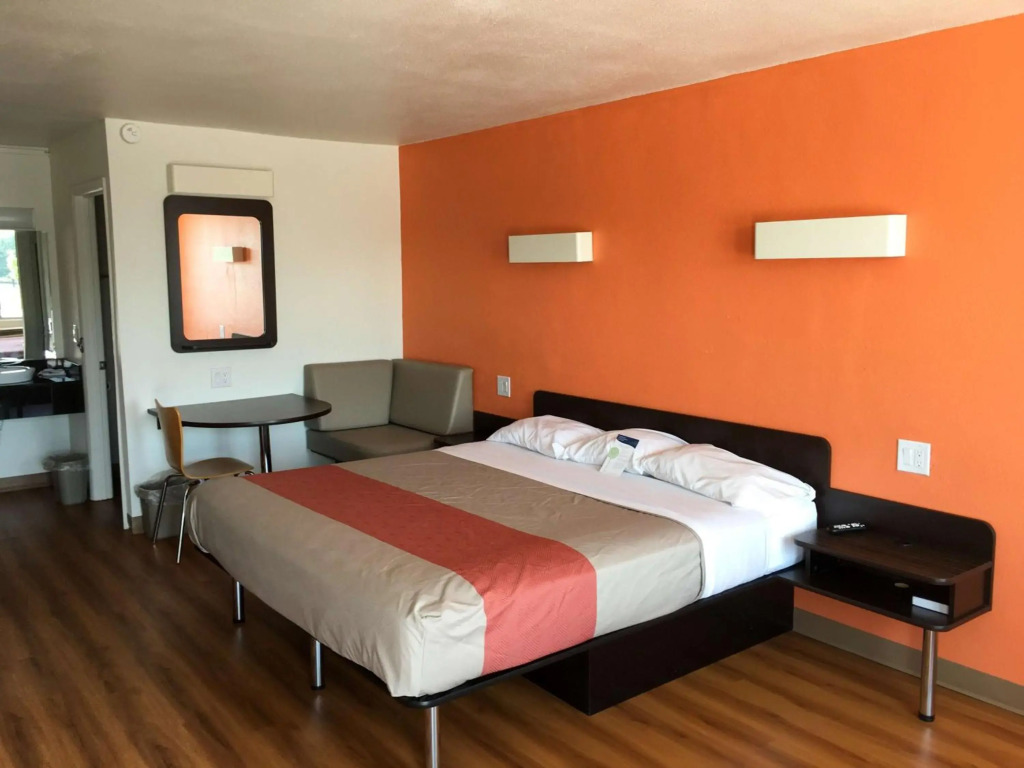 Motel 6-Connellys Springs, NC
