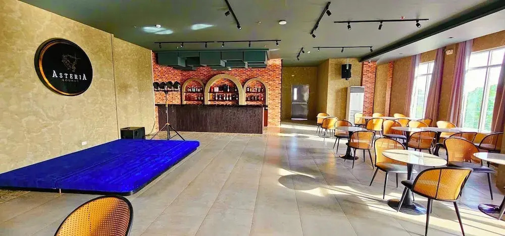 Vela Hotel