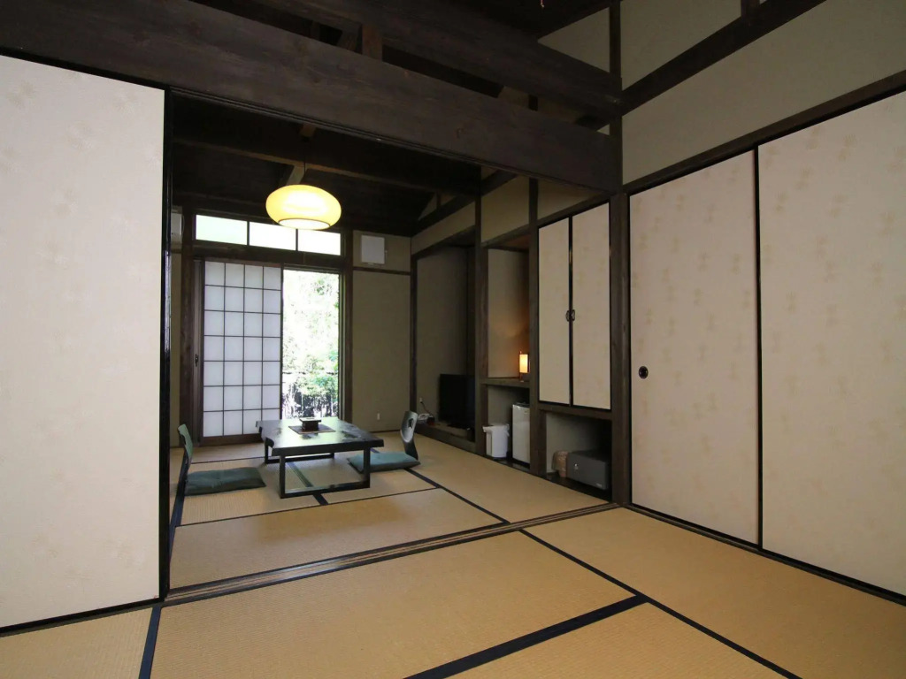 Yufuin Ryoan Wazanhou