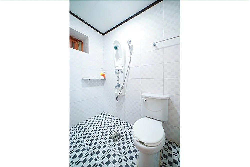 Hongcheon White House Pension
