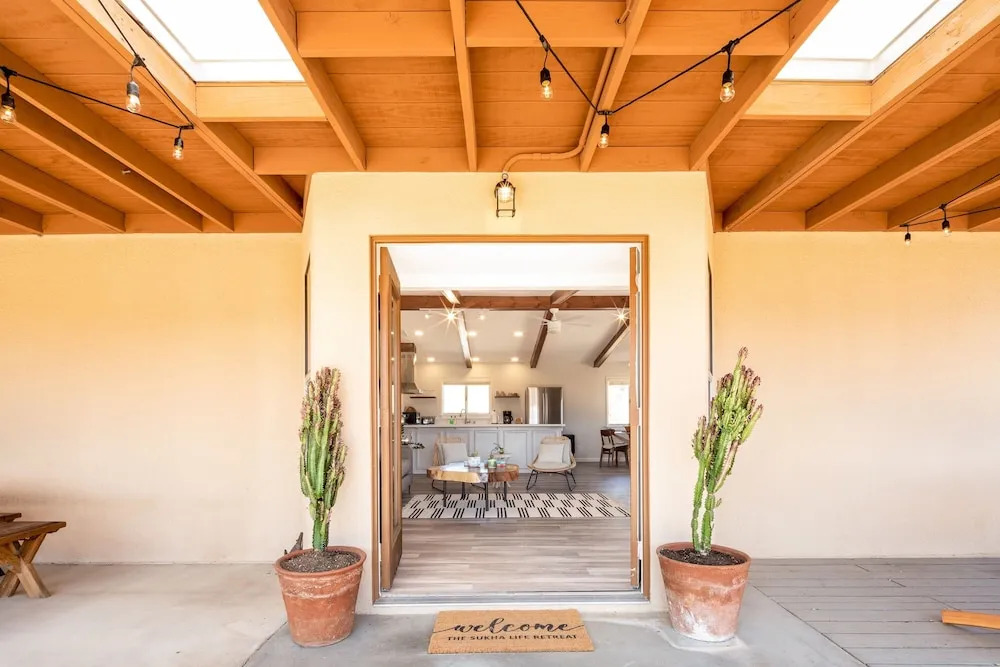 Sukha Life Retreat - Beautiful Views, Close To Jtnp W/hot Tub! 2 Bedroom Home by RedAwning
