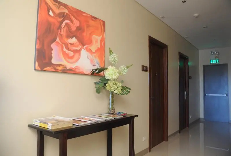 8 Mango Hotel