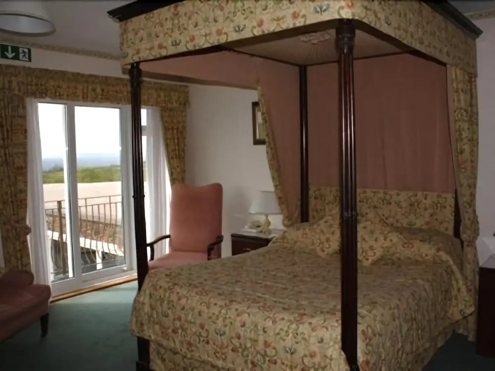 Lantern Lodge Hotel