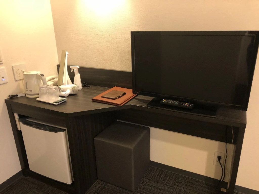 Nipponbashi Crystal Hotel