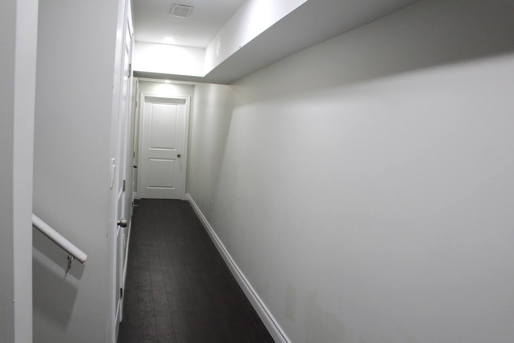 Cozy 2-bedroom House Rental in Brampton's Mount Pleasant