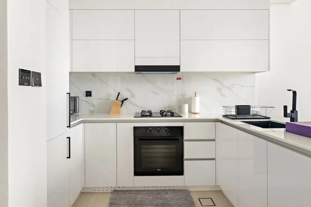 Silkhaus Modern 1BR Stay Binghatti Onyx New