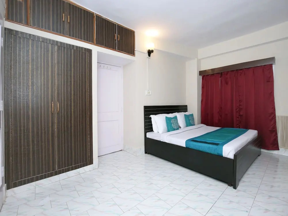 OYO 10404 Home 3BHK Mall Road Shimla