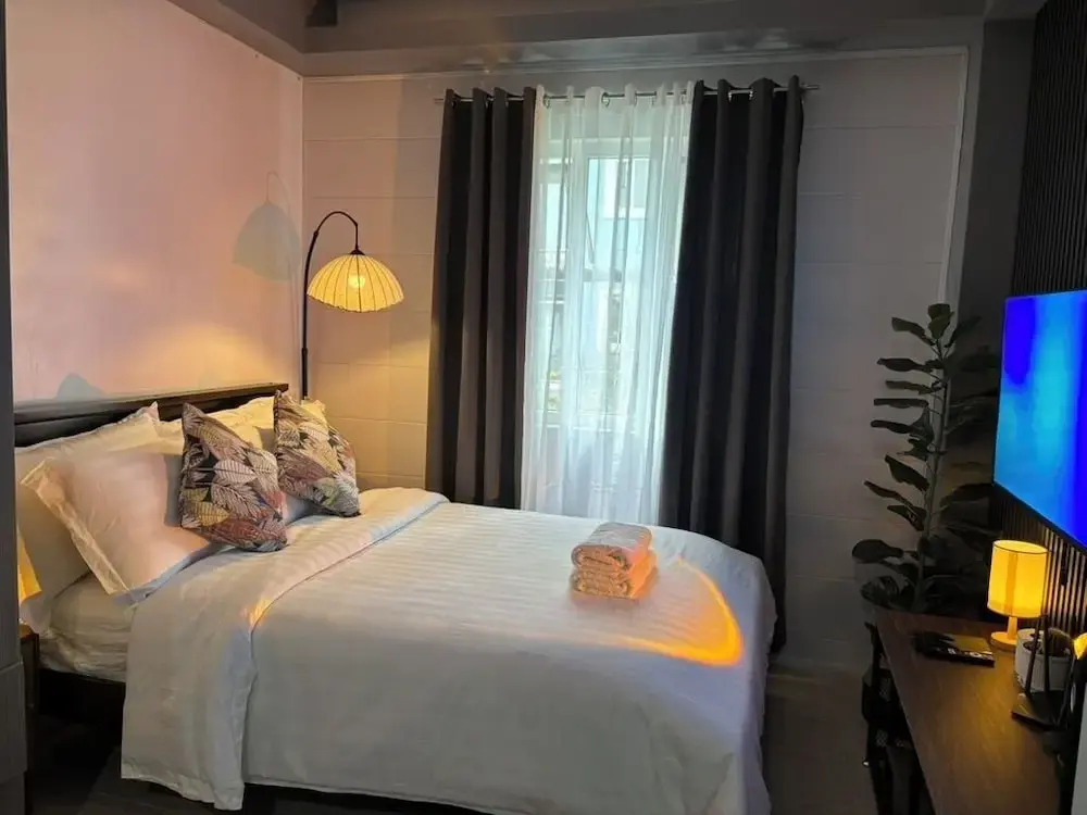 Smart Stay 2600 - North Cambridge Condo