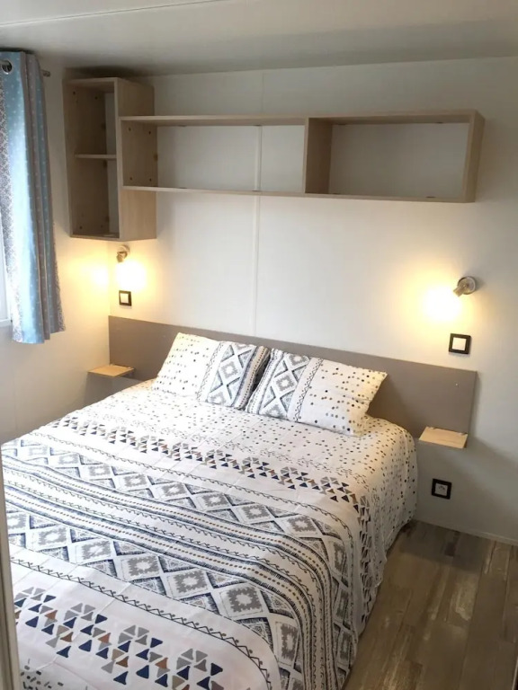 Property With 2 Bedrooms in Fréjus, With Pool Access, Furnished Terrac