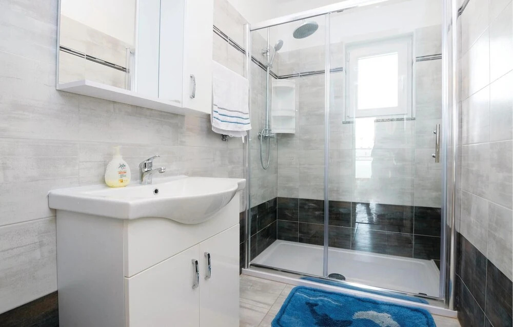 Two-Bedroom Holiday Home In Zadar