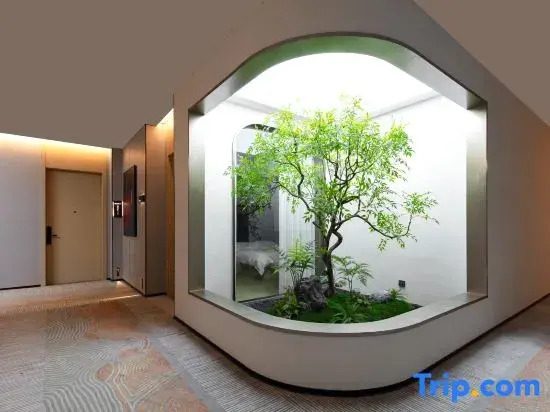 Tiangang Manfei Hotel (Ningbo Tiantong South Road Shounan Middle School Branch)