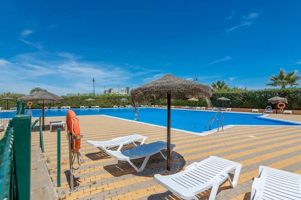 Cozy Seaside Retreat at Los Albatros