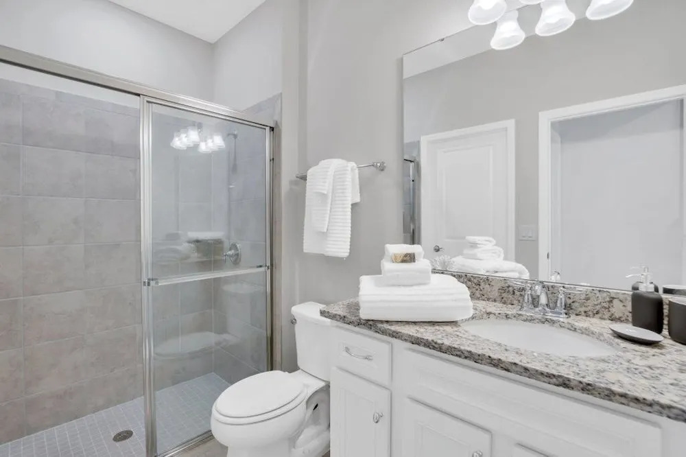 5 Bed With Fantastic Game Room In Fun Resort! 5 Bedroom Townhouse by RedAwning